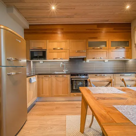 Ulkuvilla By Aavalevi